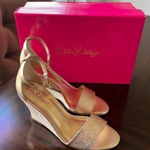 Lilly Pulitzer, Metallic Gold Wedges, Size 8